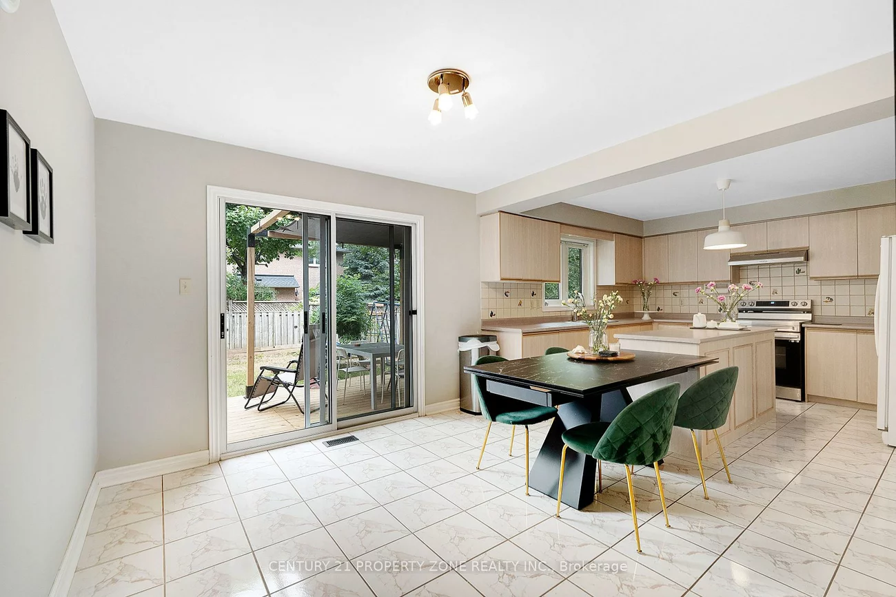 380, Summerchase, 1015 - RO River Oaks, Oakville