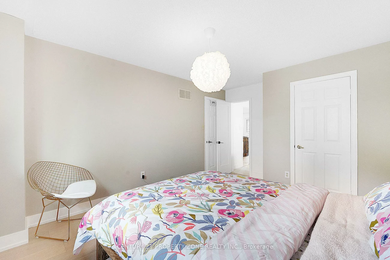 380, Summerchase, 1015 - RO River Oaks, Oakville