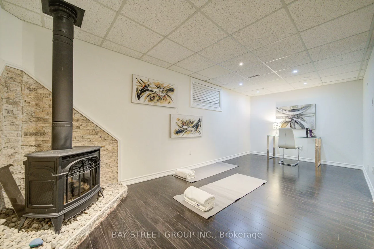 2183, Margot, 1015 - RO River Oaks, Oakville