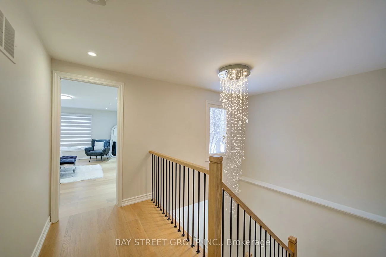 2183, Margot, 1015 - RO River Oaks, Oakville