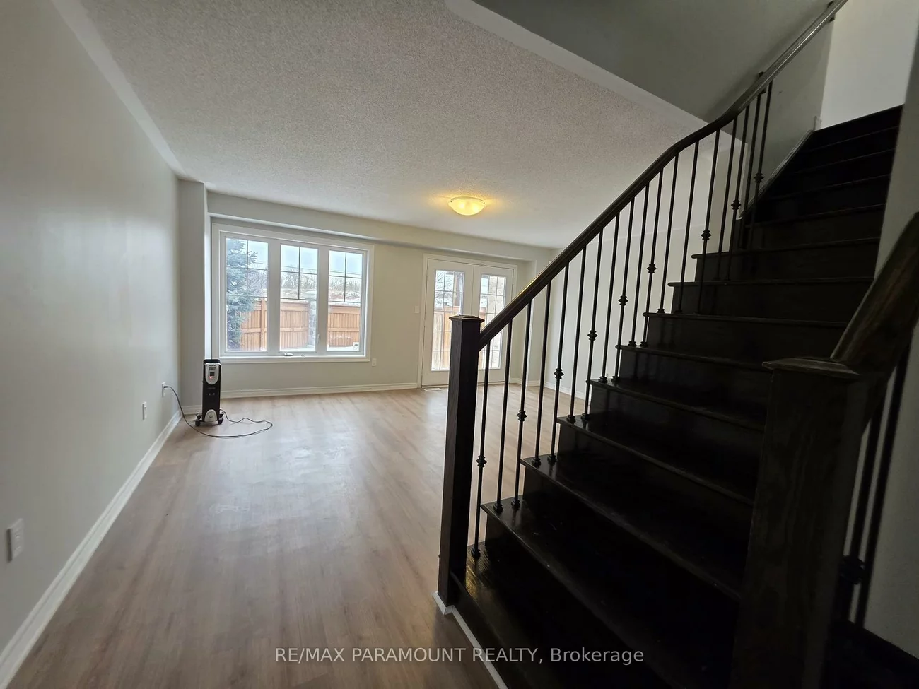 2006, Trawden, 1000 - BC Bronte Creek, Oakville