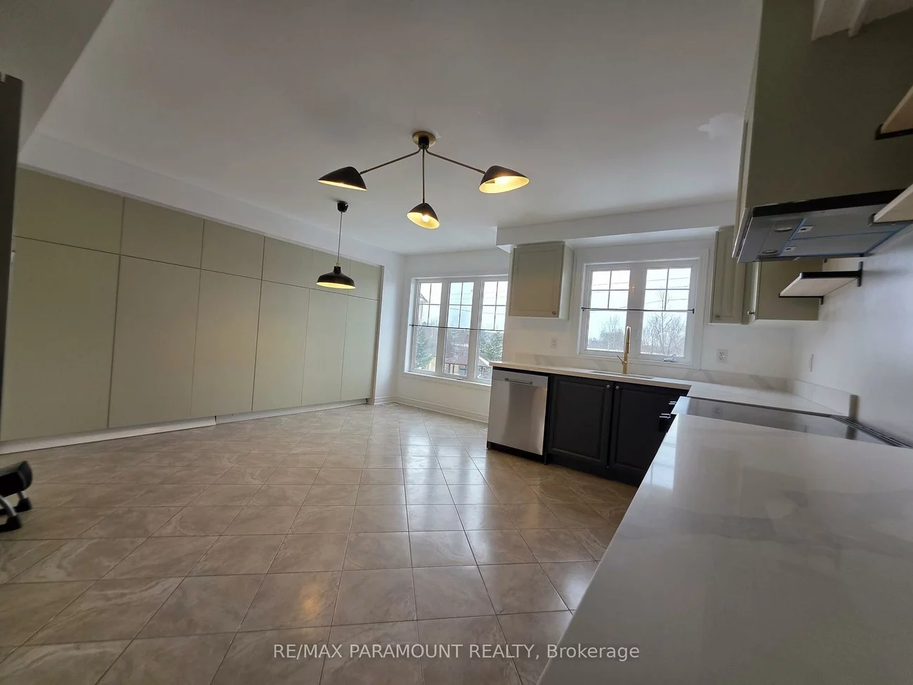 2006, Trawden, 1000 - BC Bronte Creek, Oakville