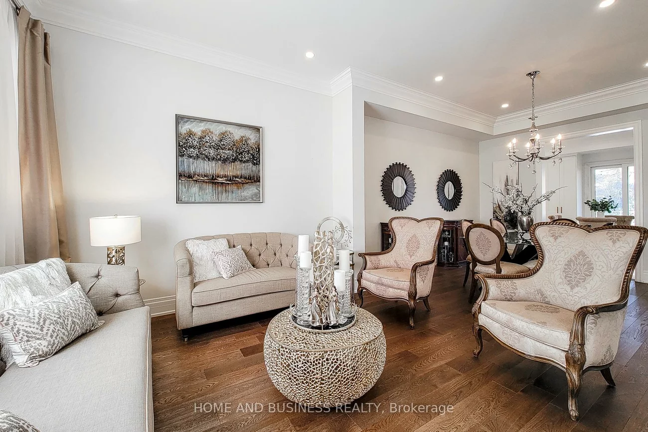 115, Russell, 1003 - CP College Park, Oakville