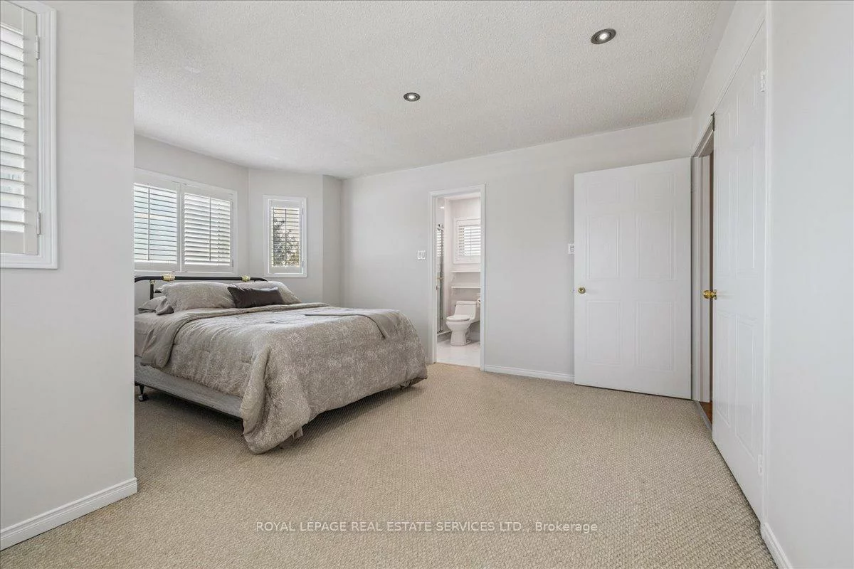 2365, Grand Ravine, 1015 - RO River Oaks, Oakville