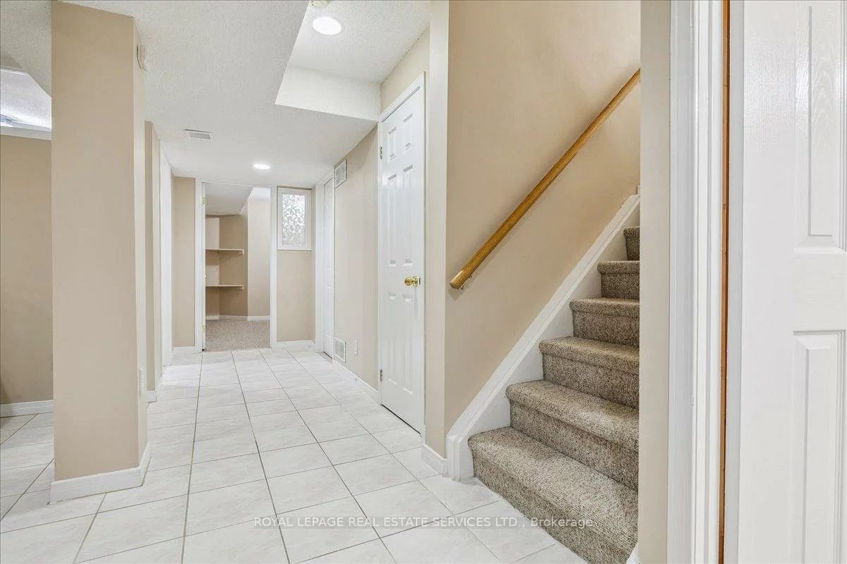 2365, Grand Ravine, 1015 - RO River Oaks, Oakville