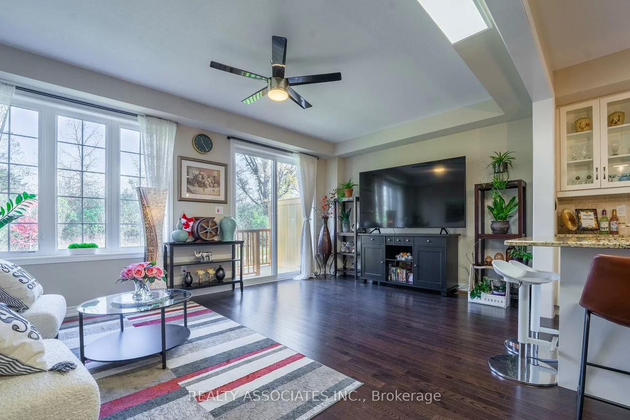 3333, Mockingbird, 1010 - JM Joshua Meadows, Oakville