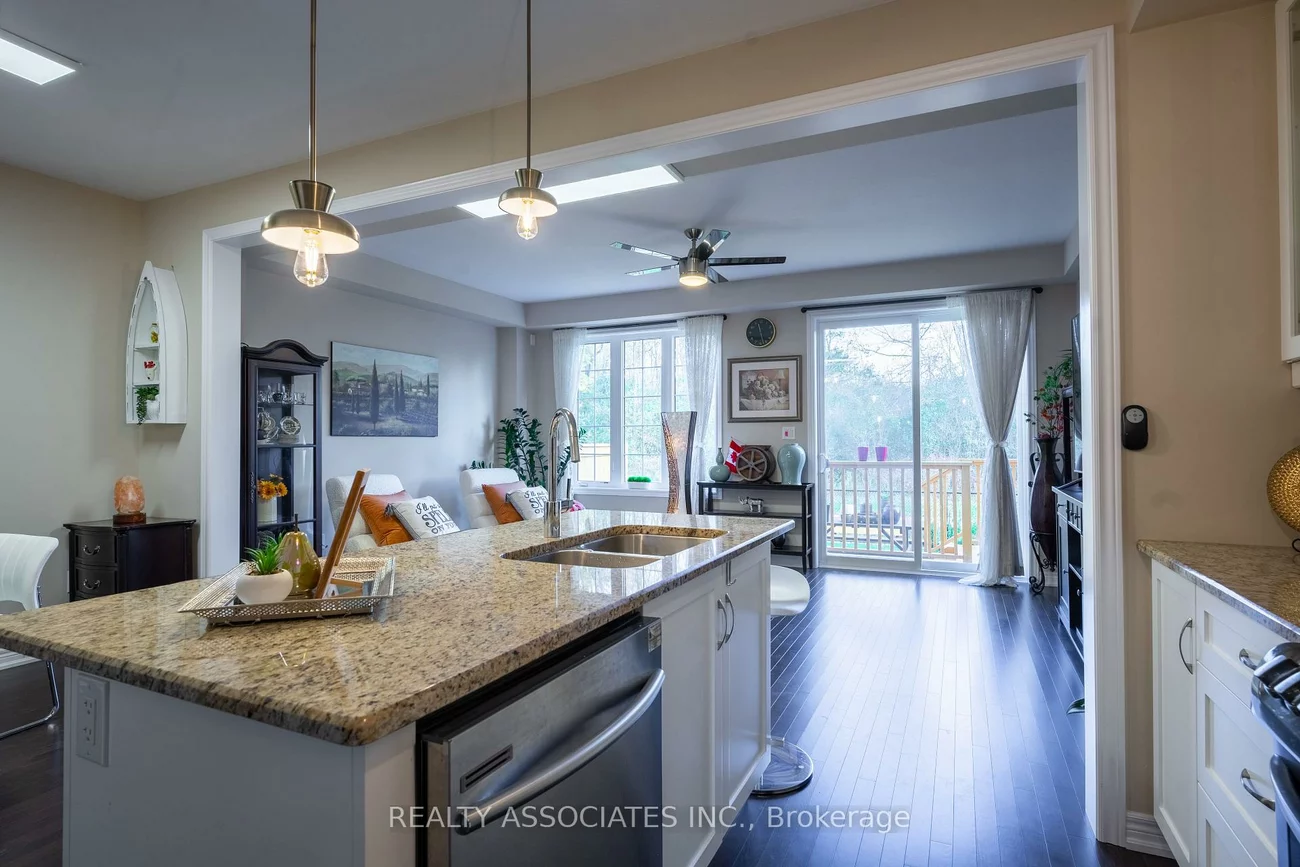 3333, Mockingbird, 1010 - JM Joshua Meadows, Oakville