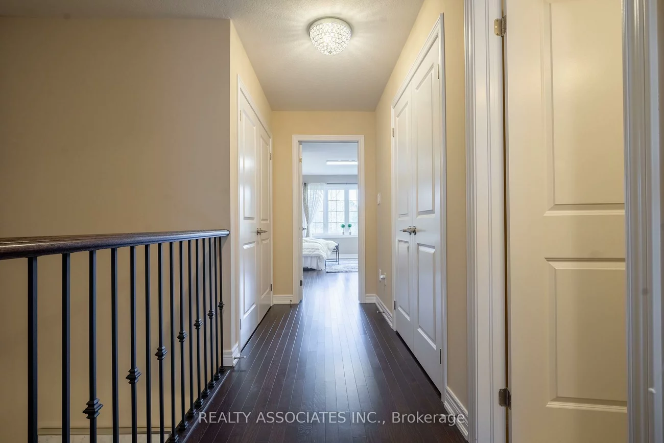 3333, Mockingbird, 1010 - JM Joshua Meadows, Oakville