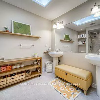 3095, Robert Brown, 1008 - GO Glenorchy, Oakville