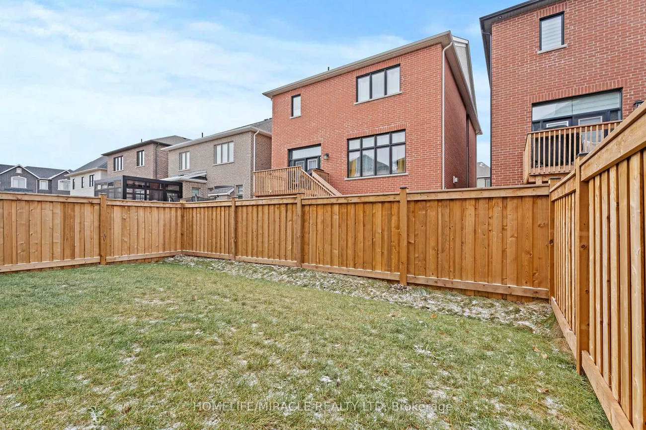 3118, Travertine, 1012 - NW Northwest, Oakville