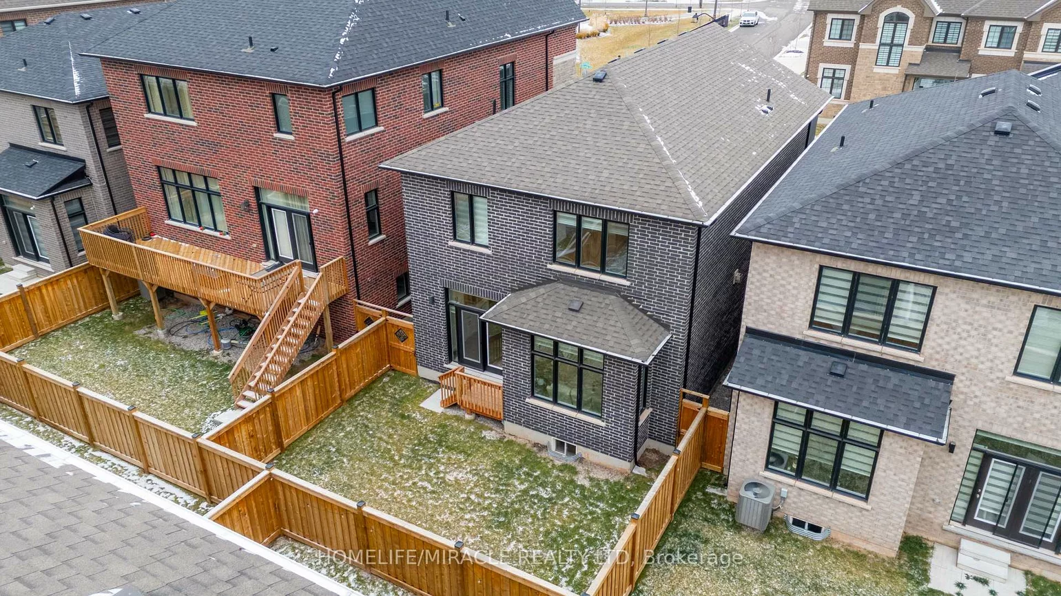 3118, Travertine, 1012 - NW Northwest, Oakville