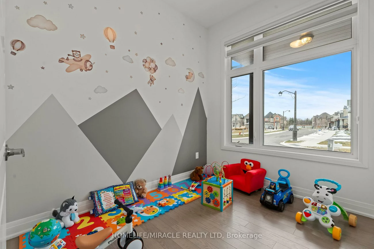 3118, Travertine, 1012 - NW Northwest, Oakville