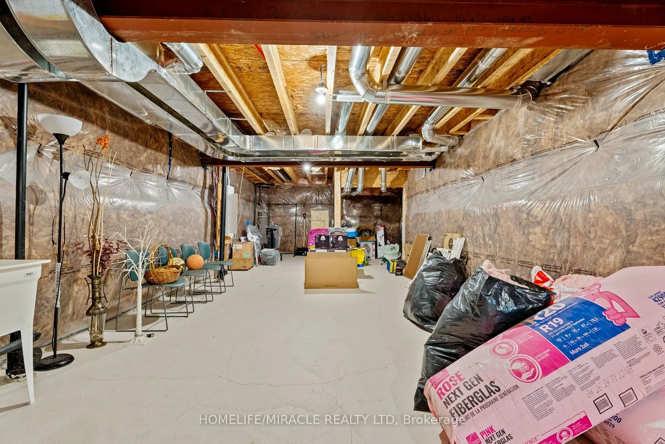 3118, Travertine, 1012 - NW Northwest, Oakville