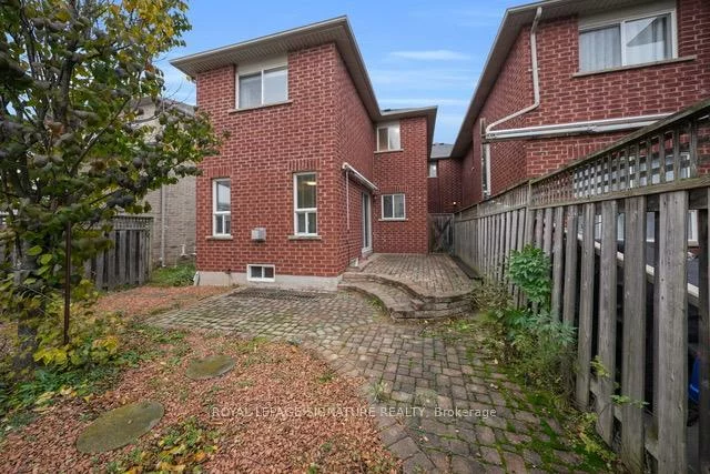 2430, Lazio, 1022 - WT West Oak Trails, Oakville