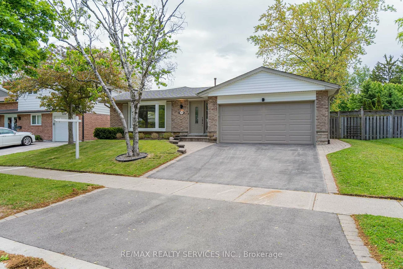 2296, Devon, 1006 - FD Ford, Oakville