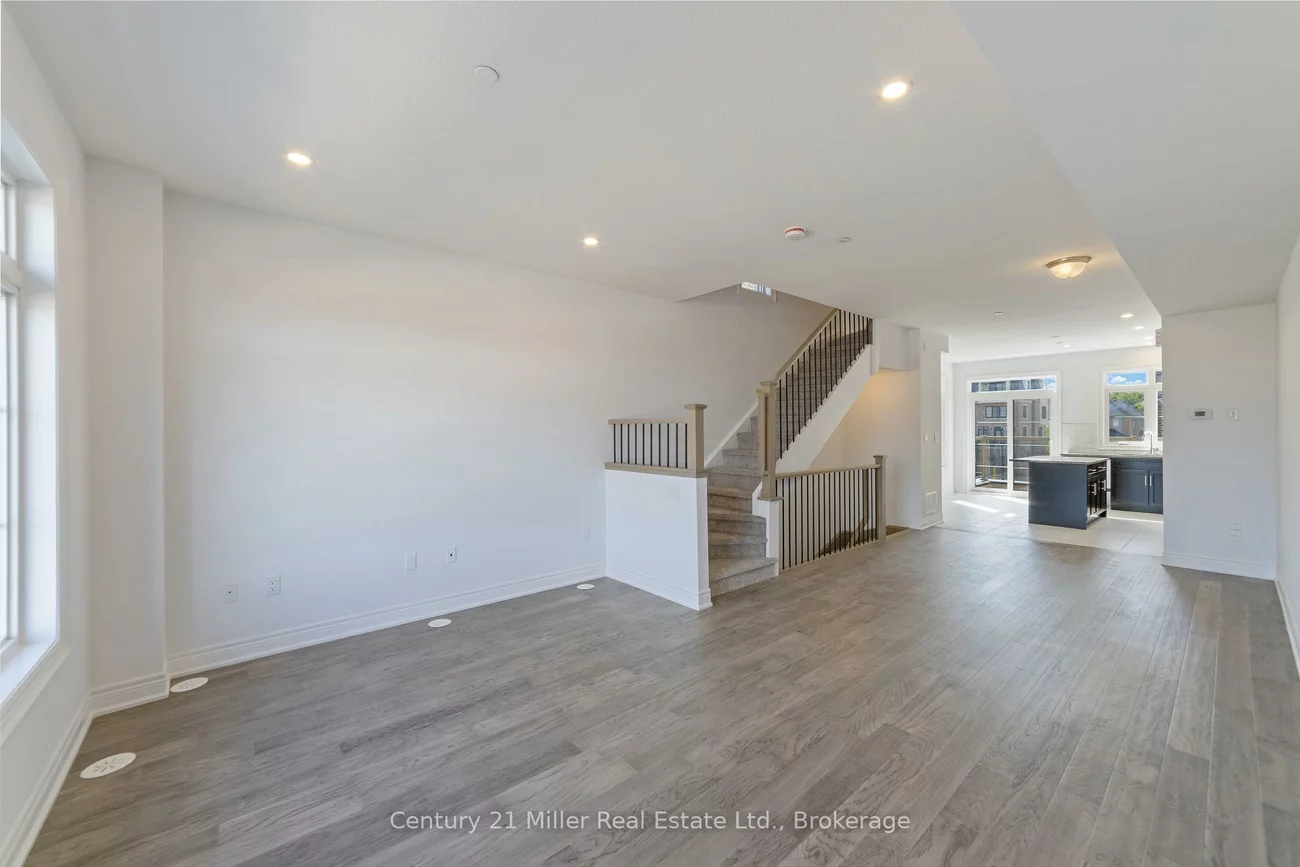 2140, Trafalgar, 1015 - RO River Oaks, Oakville