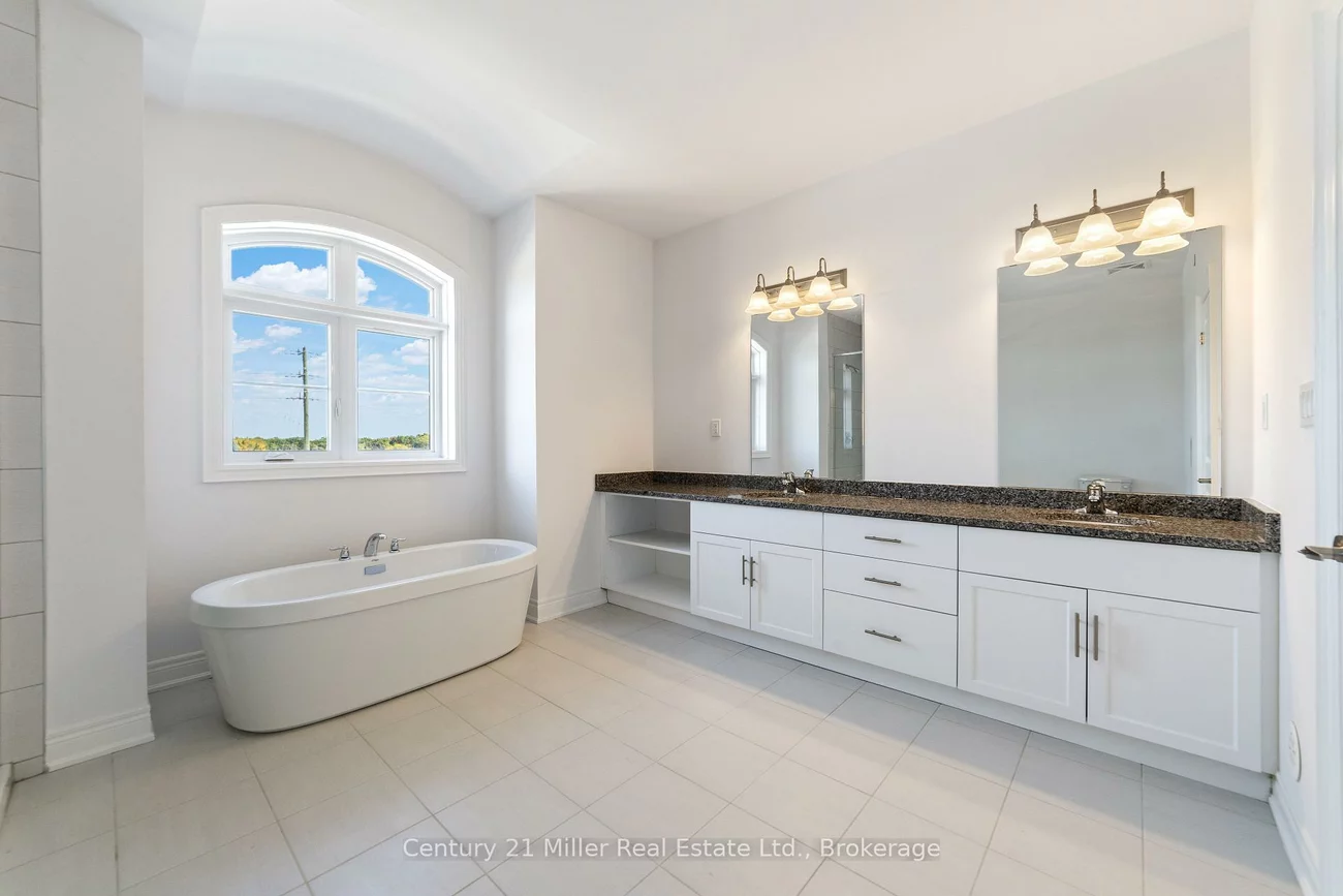 2140, Trafalgar, 1015 - RO River Oaks, Oakville