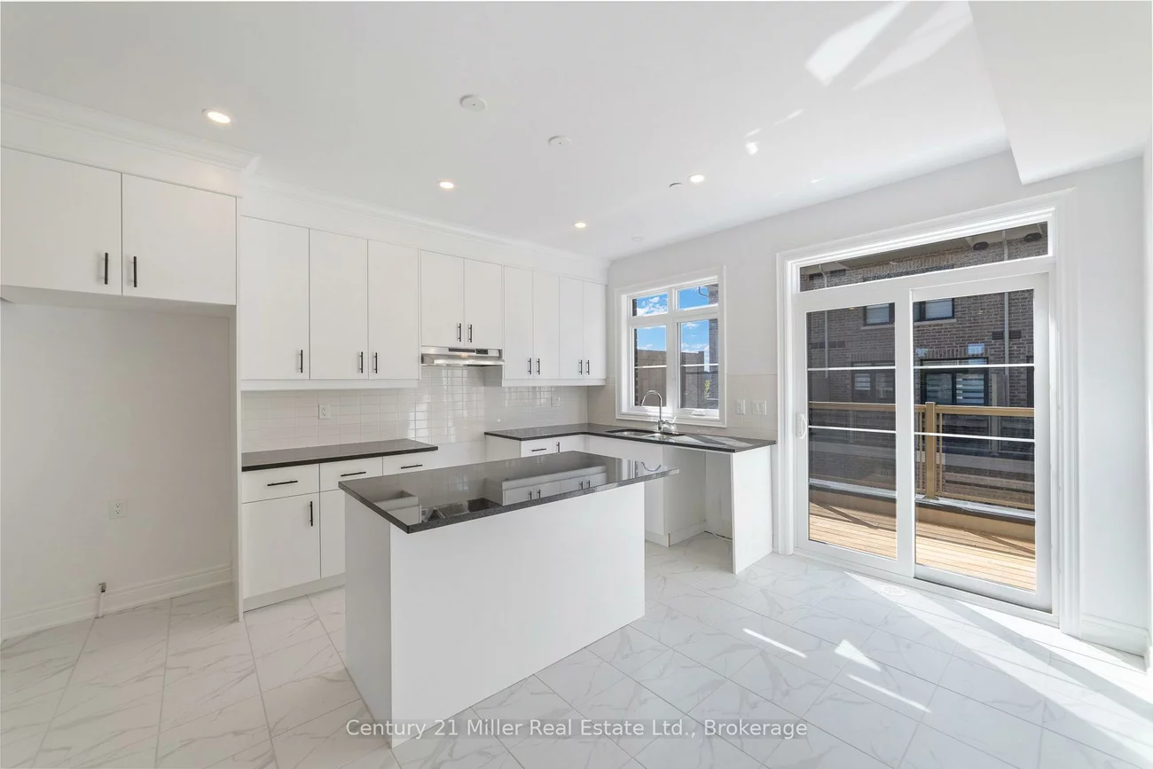 2140, Trafalgar, 1015 - RO River Oaks, Oakville