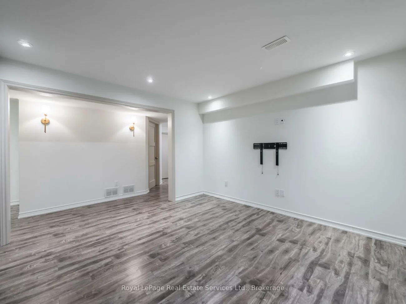 437, Inglehart, 1013 - OO Old Oakville, Oakville