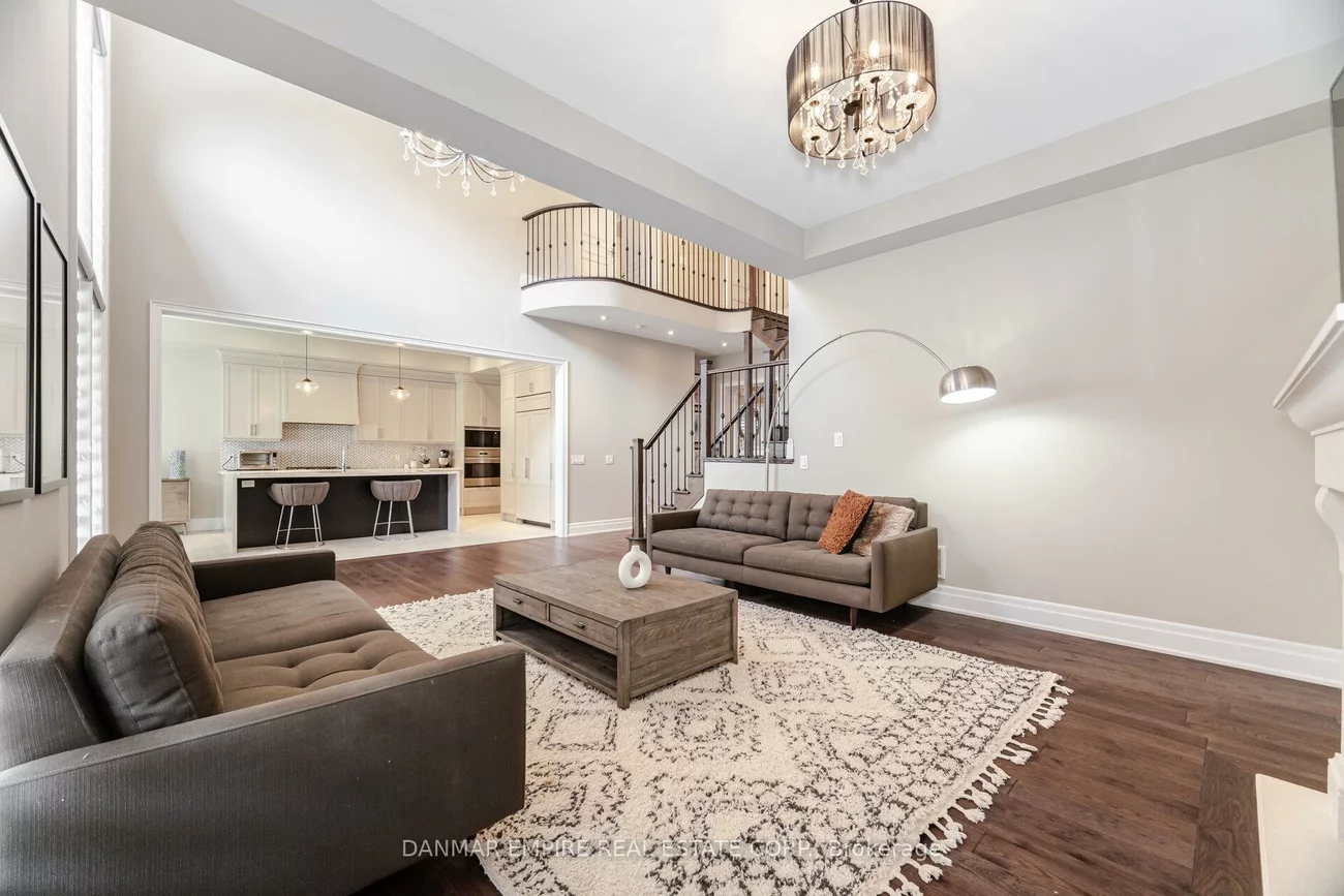 386, Tudor, 1020 - WO West, Oakville