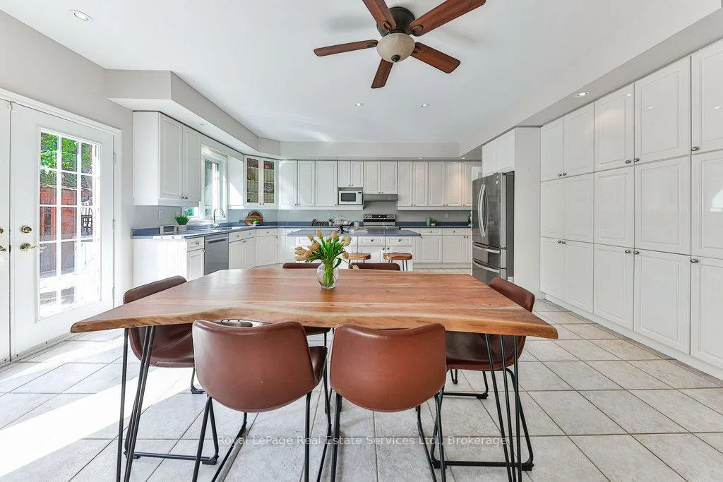 1688, Glenvista, 1009 - JC Joshua Creek, Oakville