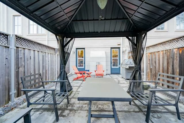 142, Rebecca, 1002 - CO Central, Oakville