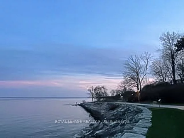 142, Rebecca, 1002 - CO Central, Oakville