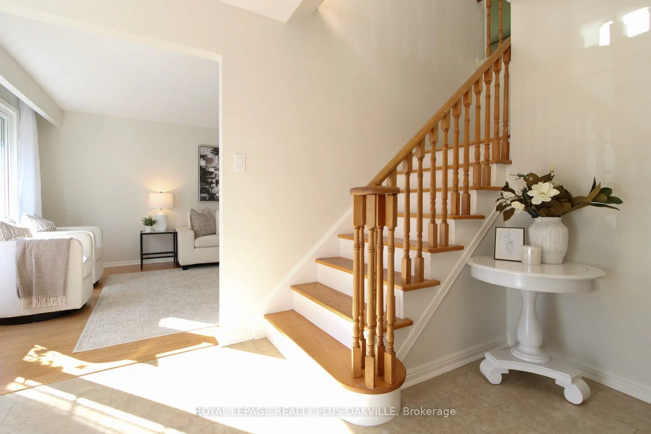 1303, Henley, 1005 - FA Falgarwood, Oakville