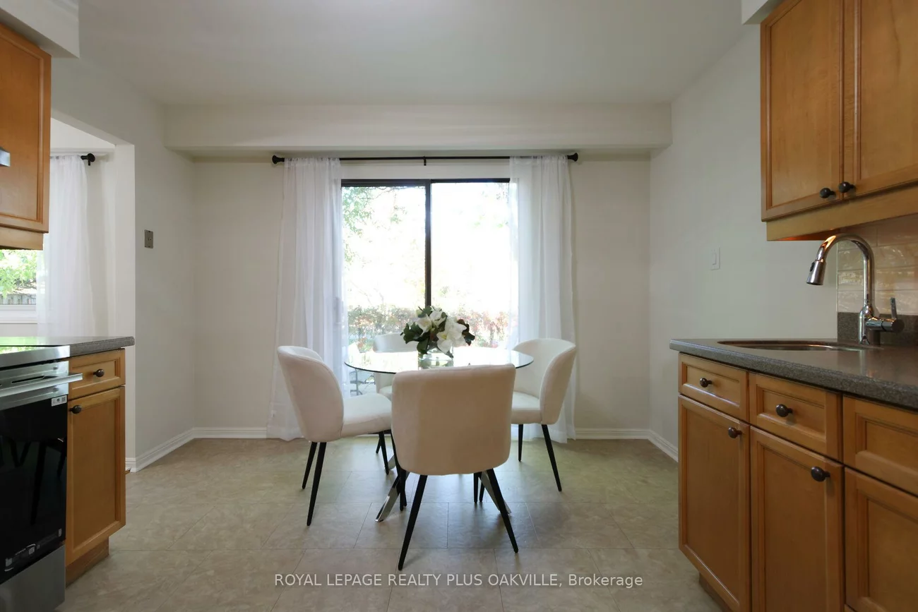 1303, Henley, 1005 - FA Falgarwood, Oakville