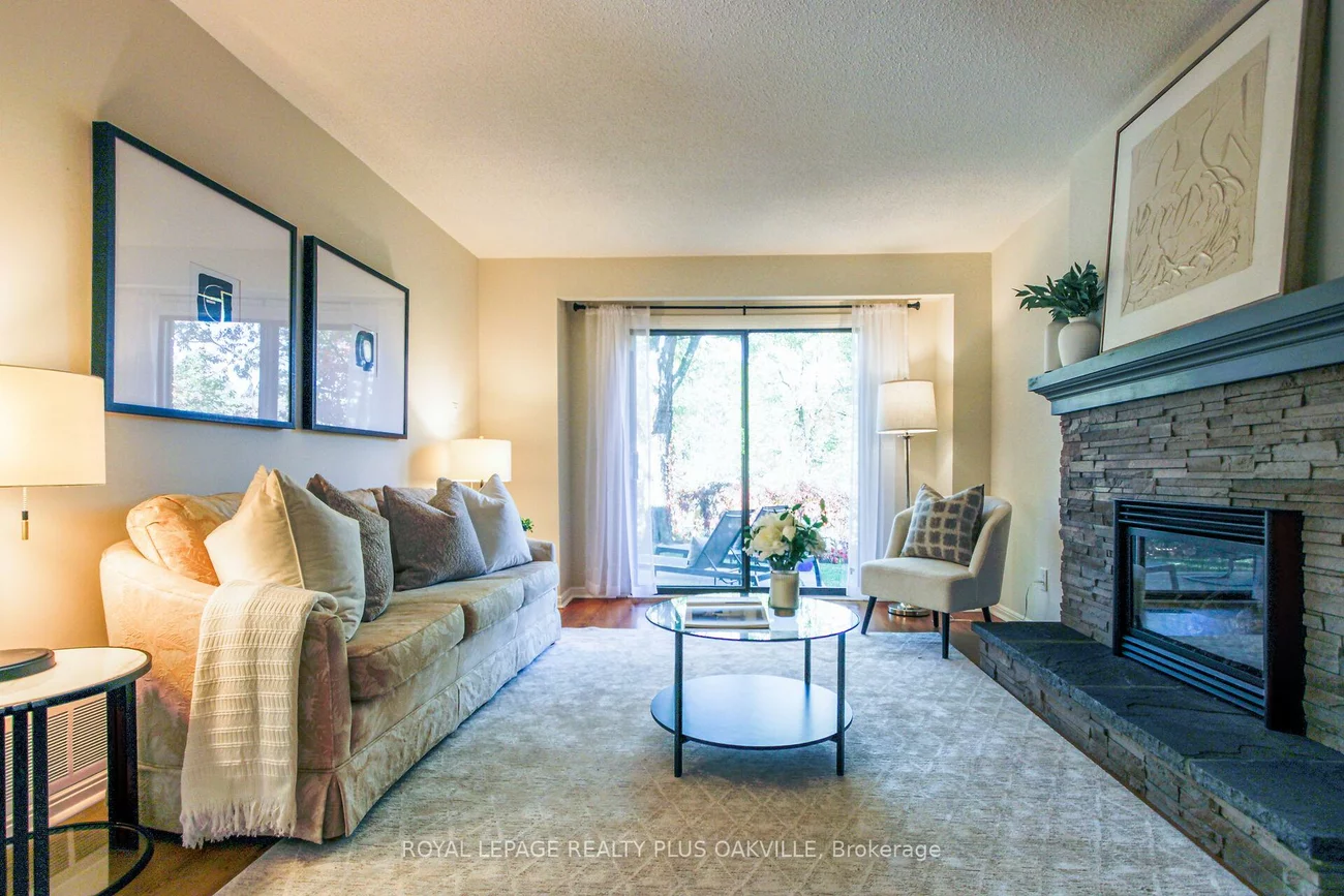 1303, Henley, 1005 - FA Falgarwood, Oakville