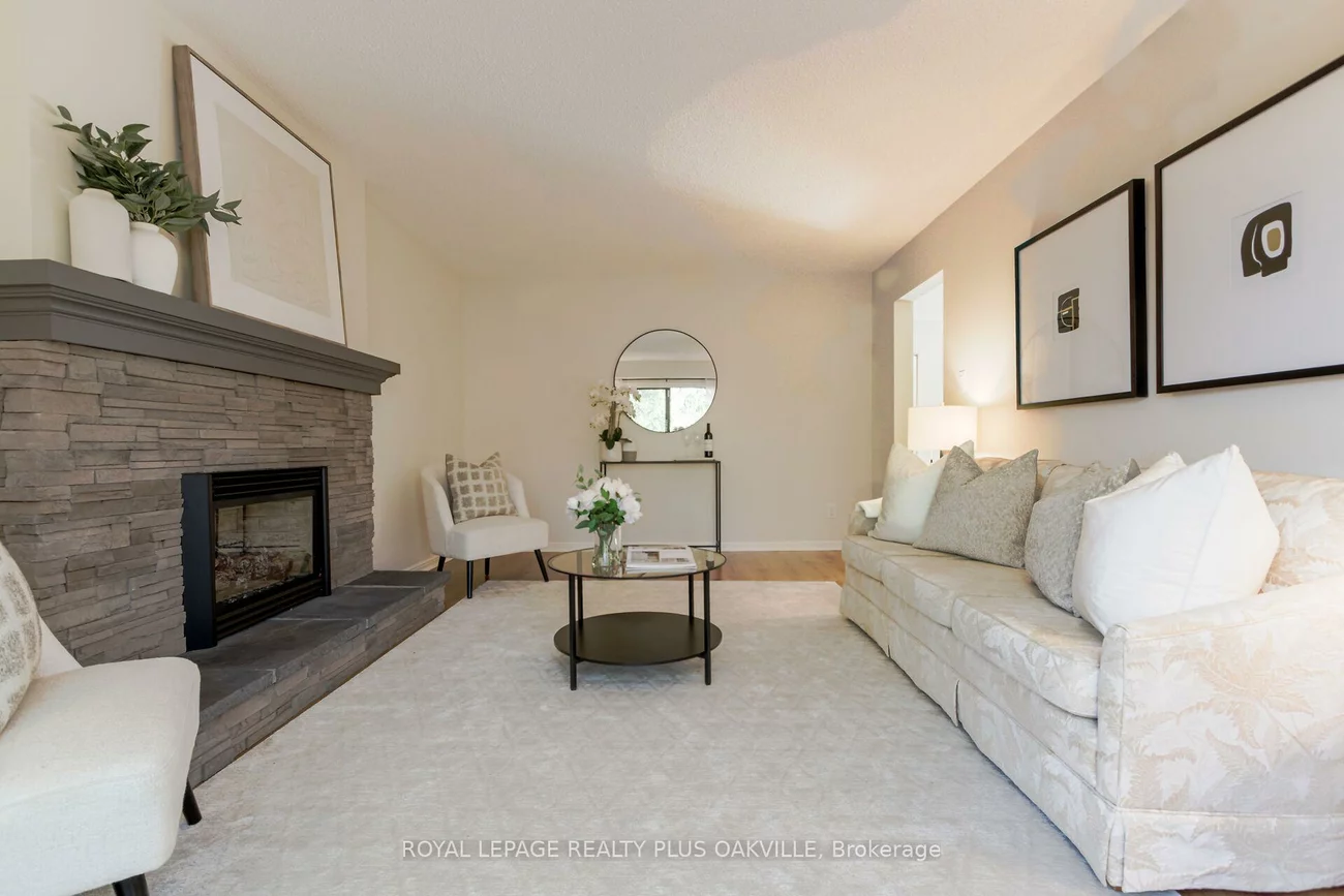 1303, Henley, 1005 - FA Falgarwood, Oakville