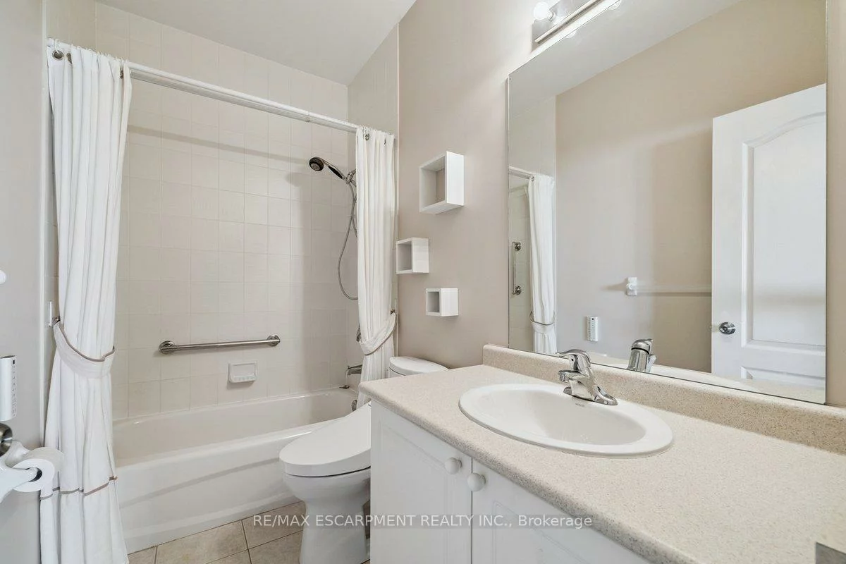 2428, Salcome, 1009 - JC Joshua Creek, Oakville