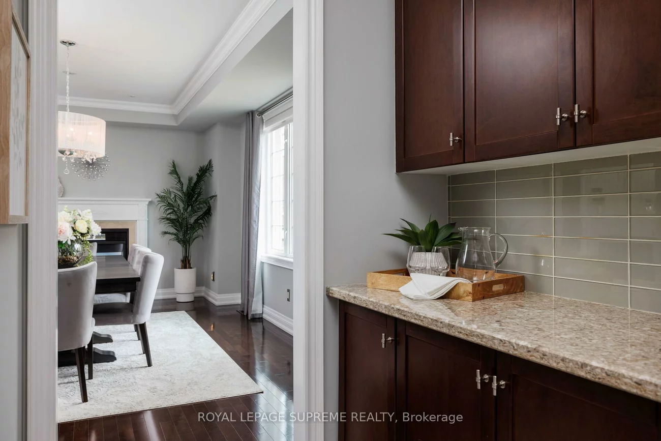 364, Creek Path, 1001 - BR Bronte, Oakville