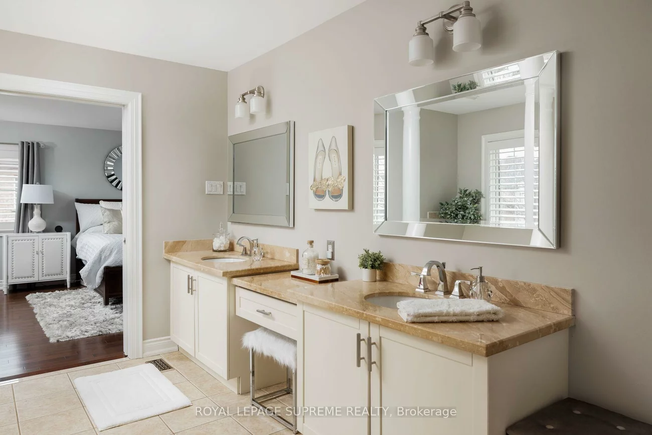 364, Creek Path, 1001 - BR Bronte, Oakville