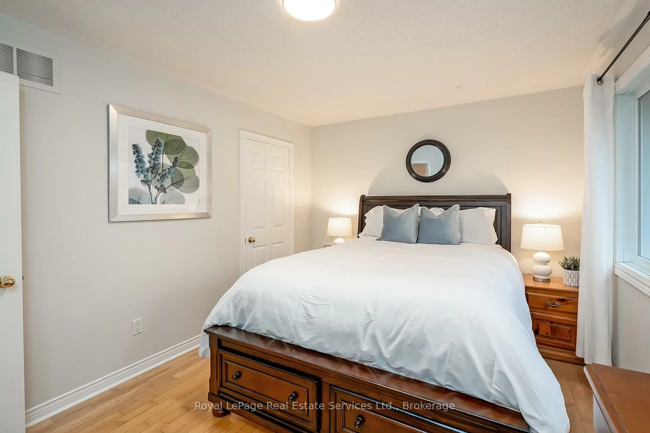 2620, Andover, 1015 - RO River Oaks, Oakville