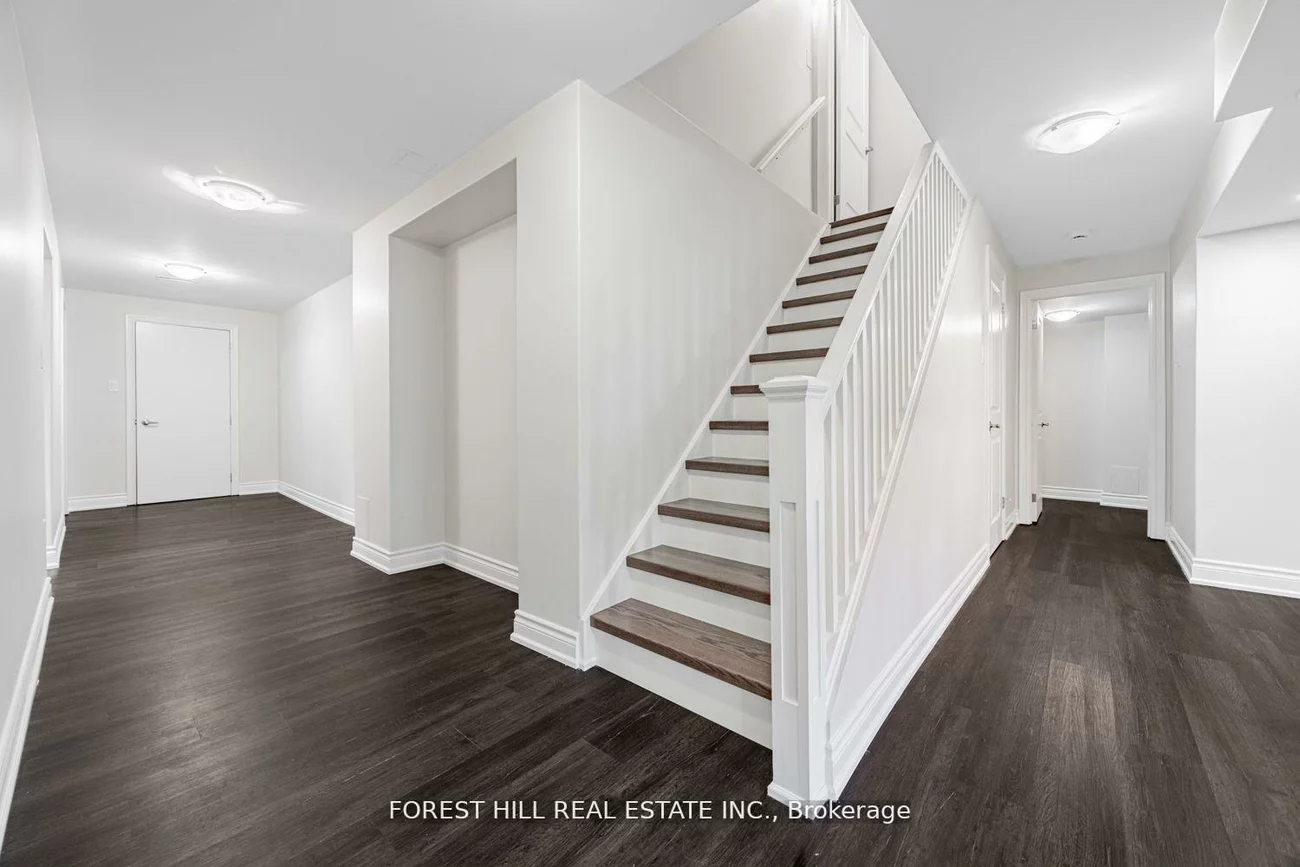 231, Butterfly, 1001 - BR Bronte, Oakville