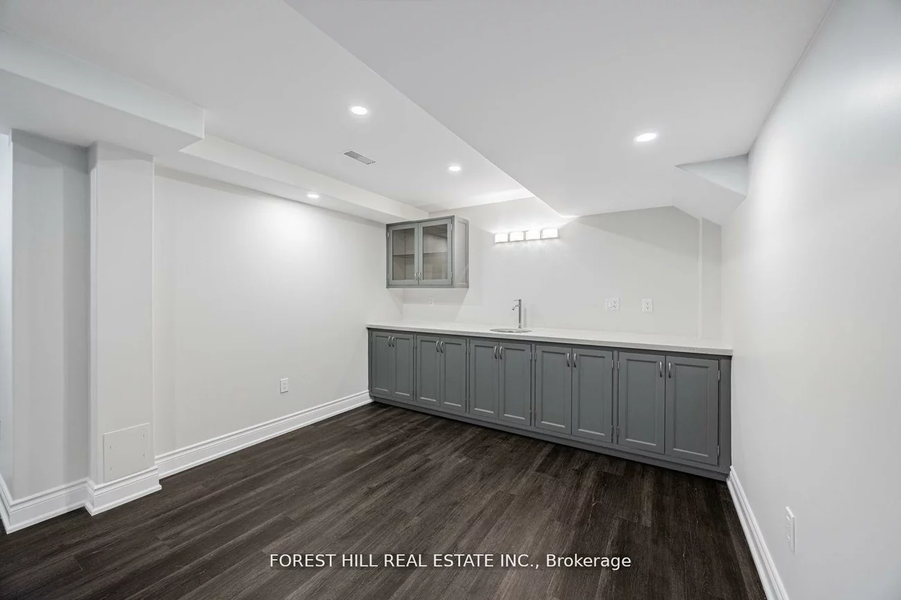 231, Butterfly, 1001 - BR Bronte, Oakville