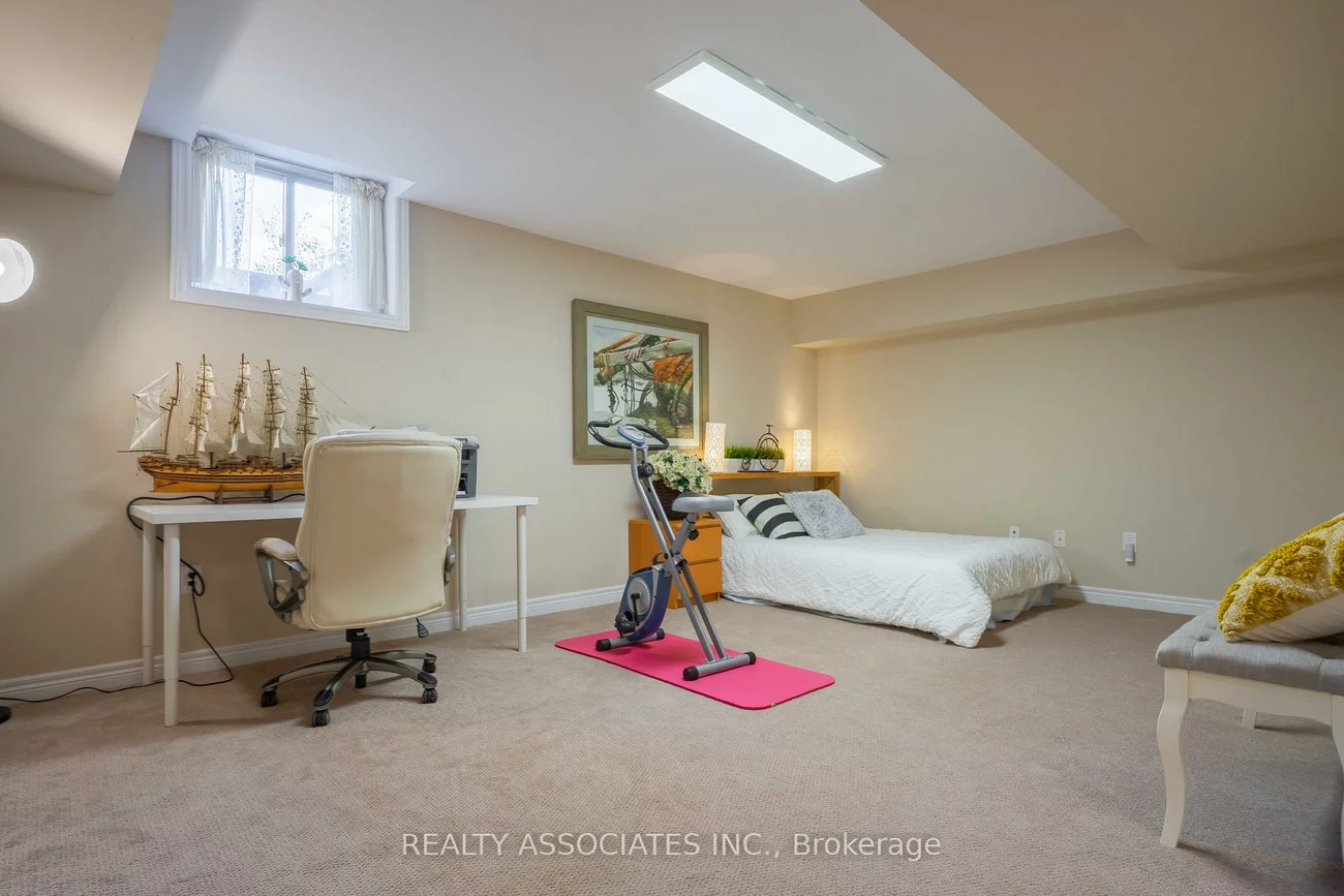 3333, Mockingbird, 1010 - JM Joshua Meadows, Oakville