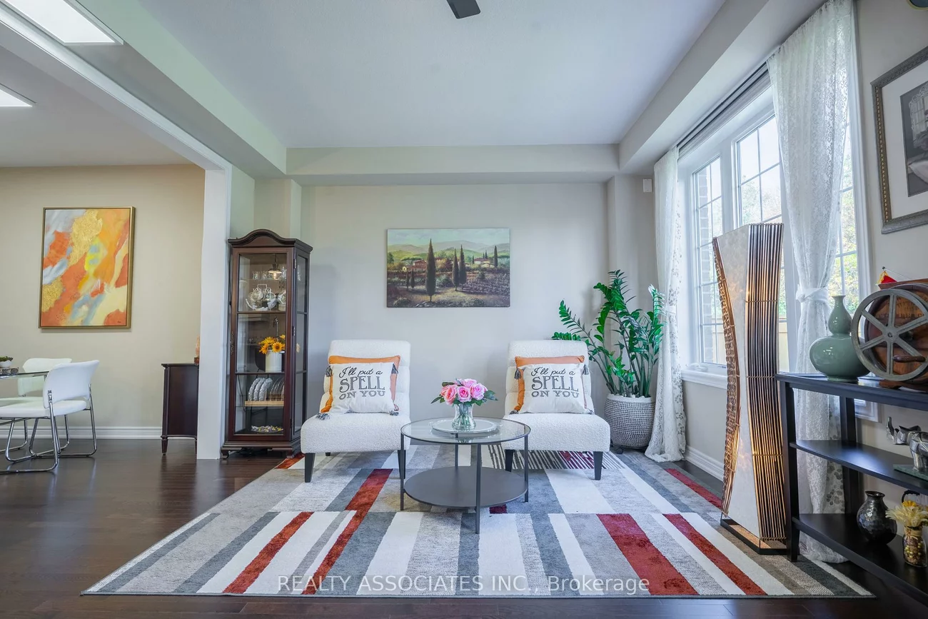 3333, Mockingbird, 1010 - JM Joshua Meadows, Oakville