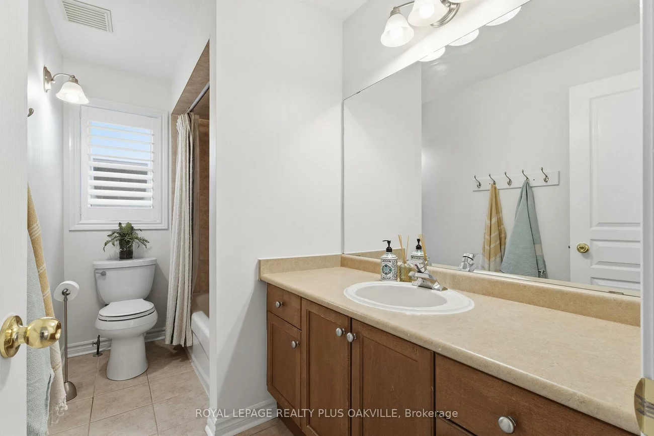 2249, Woodcrest, 1019 - WM Westmount, Oakville