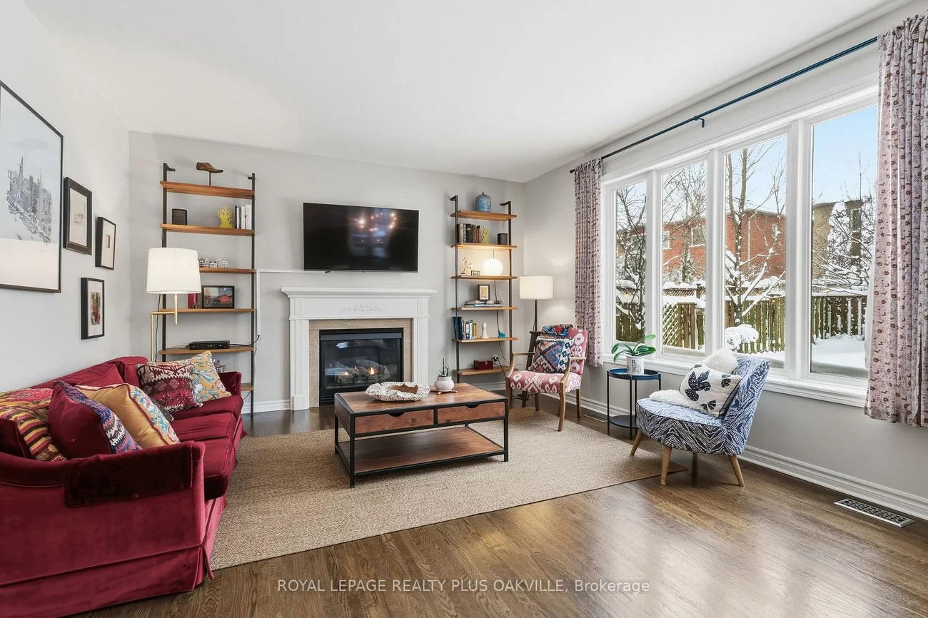 2249, Woodcrest, 1019 - WM Westmount, Oakville