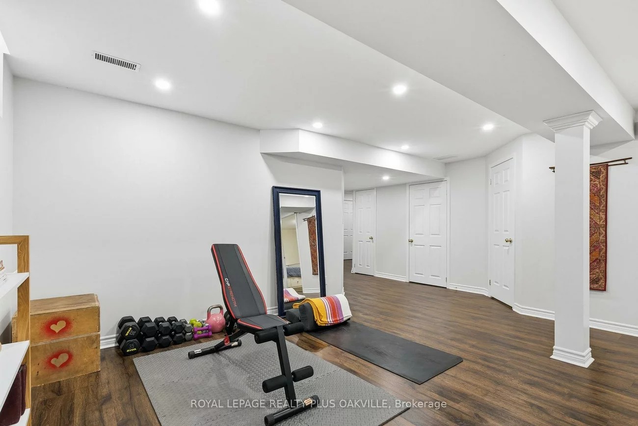 2249, Woodcrest, 1019 - WM Westmount, Oakville