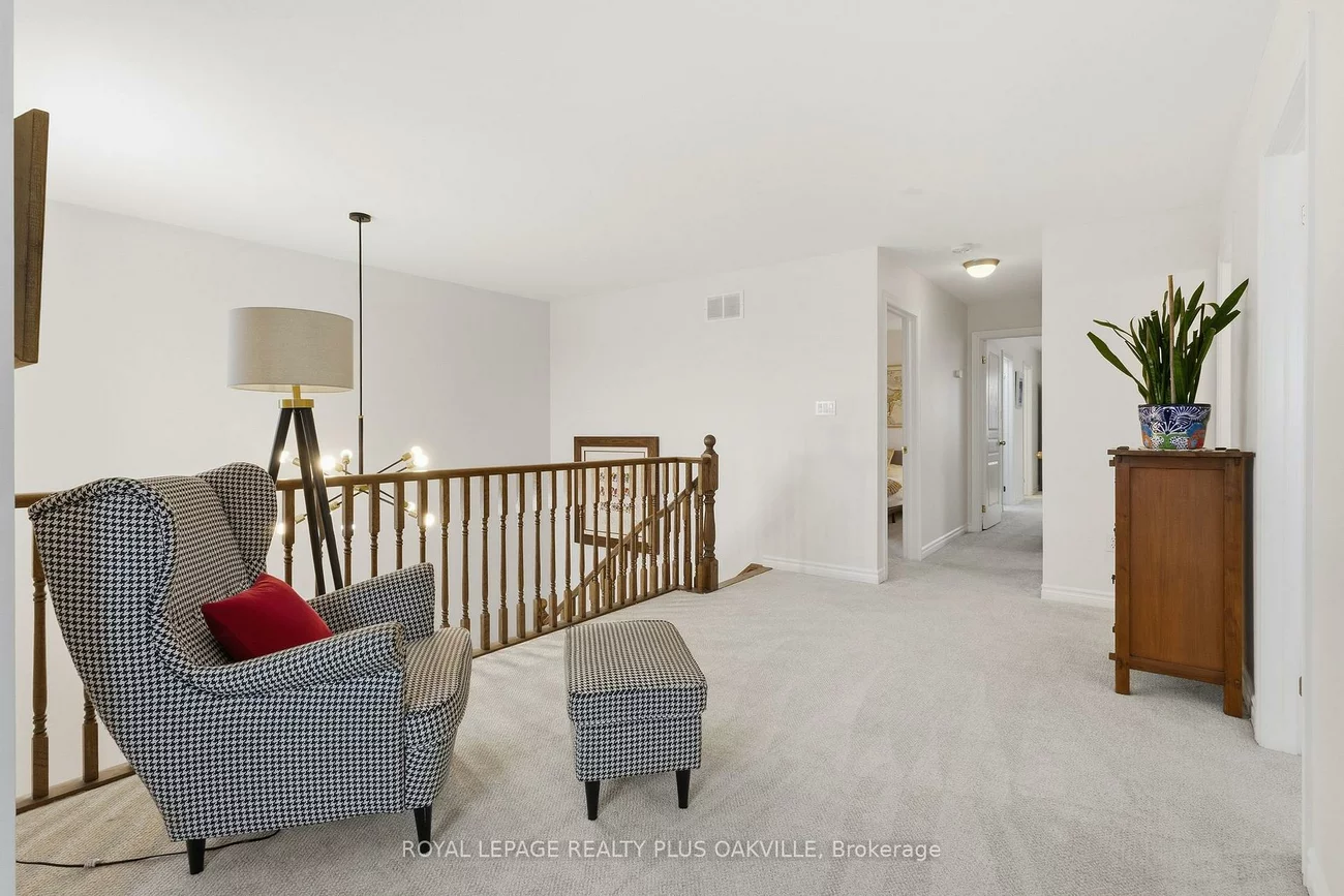 2249, Woodcrest, 1019 - WM Westmount, Oakville