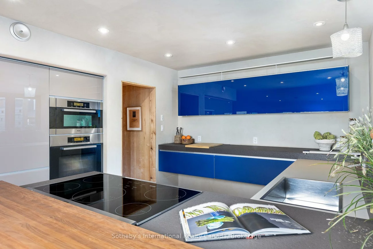 55, Chisholm, 1002 - CO Central, Oakville