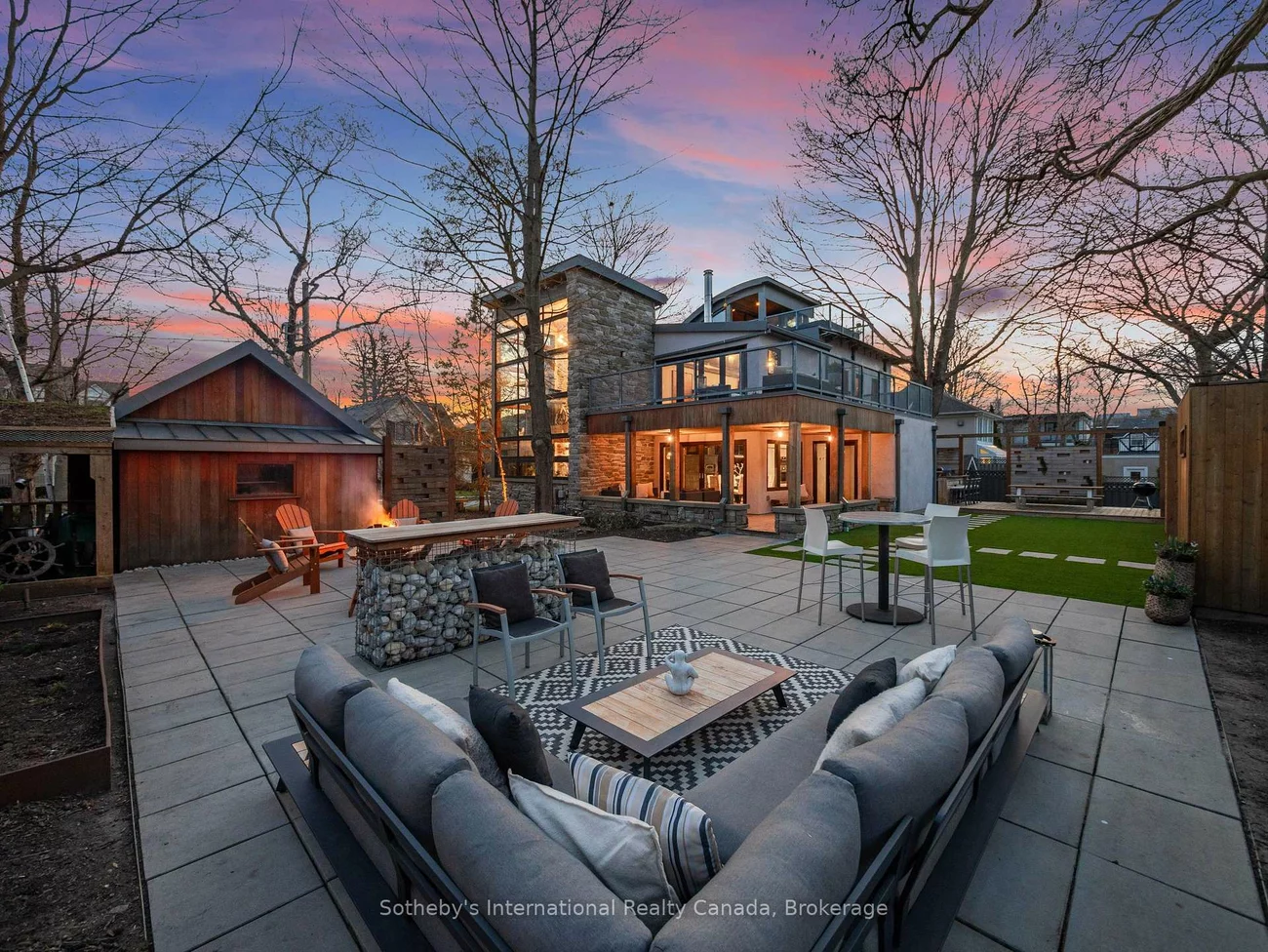 55, Chisholm, 1002 - CO Central, Oakville