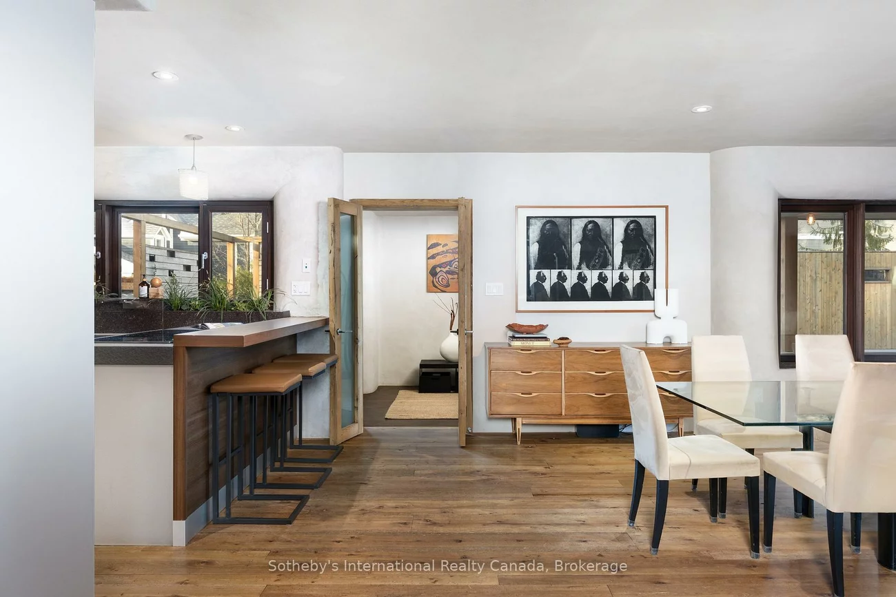 55, Chisholm, 1002 - CO Central, Oakville