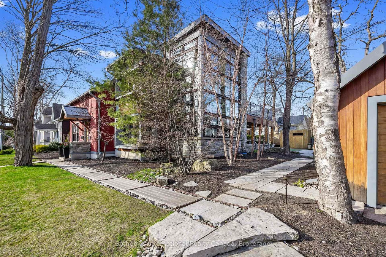 55, Chisholm, 1002 - CO Central, Oakville