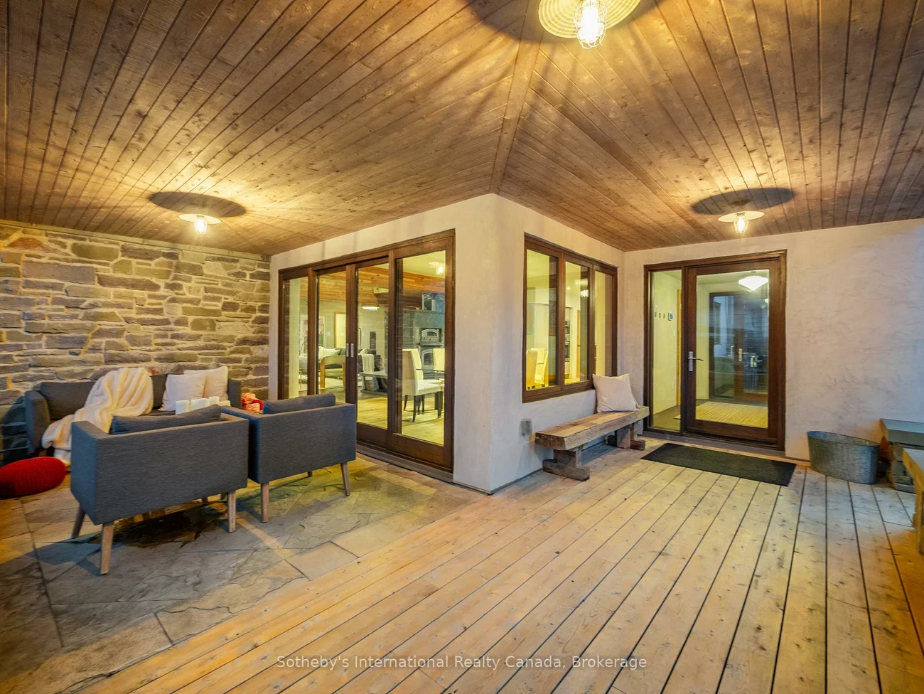 55, Chisholm, 1002 - CO Central, Oakville