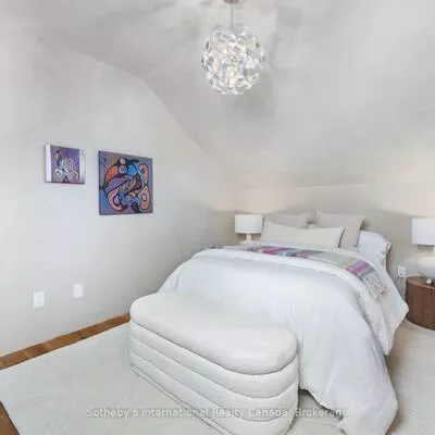 55, Chisholm, 1002 - CO Central, Oakville