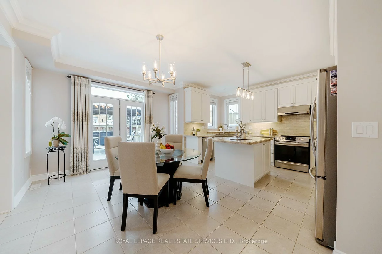 165, Alison, 1001 - BR Bronte, Oakville